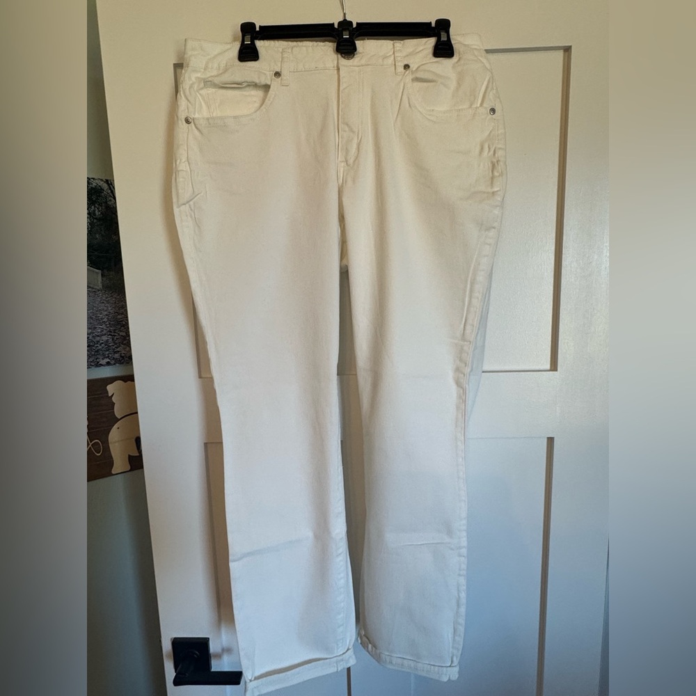 Women's Crown & Ivy White Pants